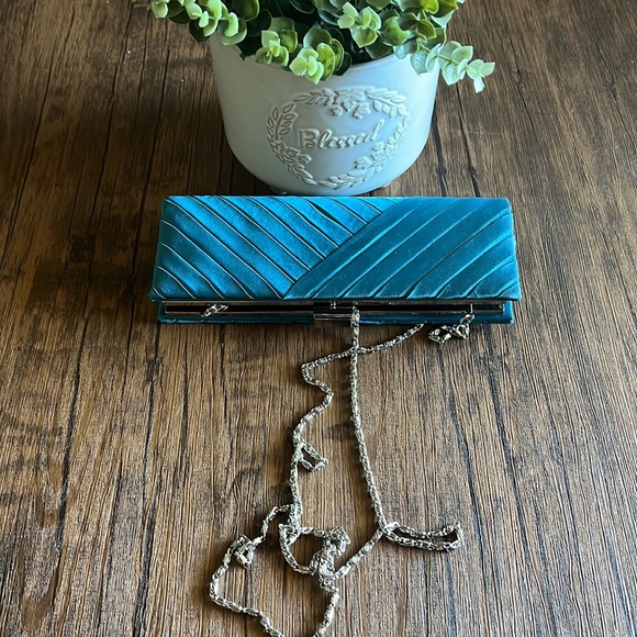 NORDSTROM Teal Blue Clutch - Picture 2 of 10